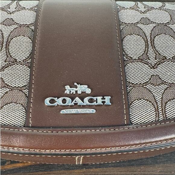 NWT Coach Andrea Shoulder bag in Brown Signature Jacquard - Picture 9 of 16